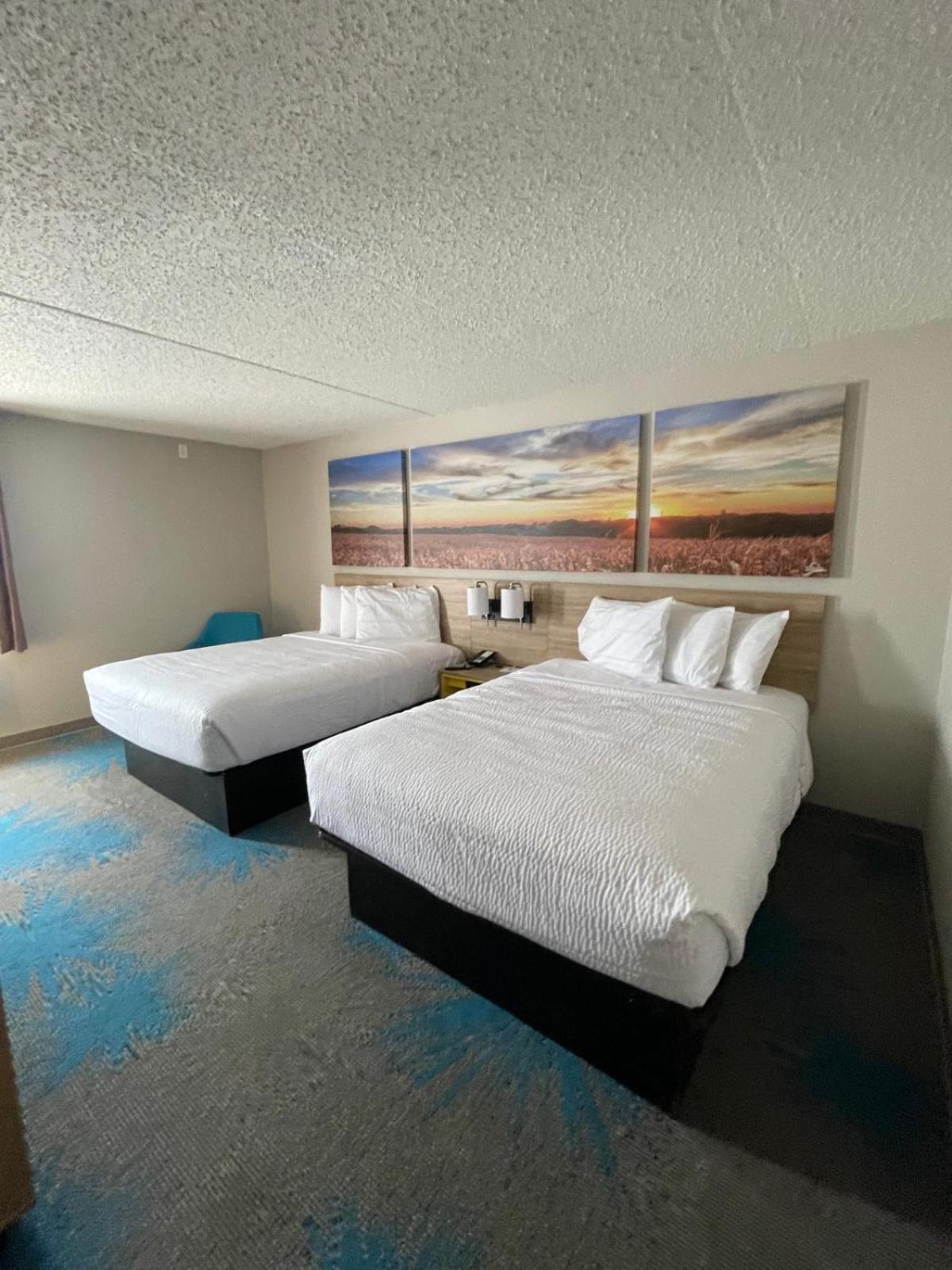 Days Inn By Wyndham Mandan Bismarck Area Exterior photo